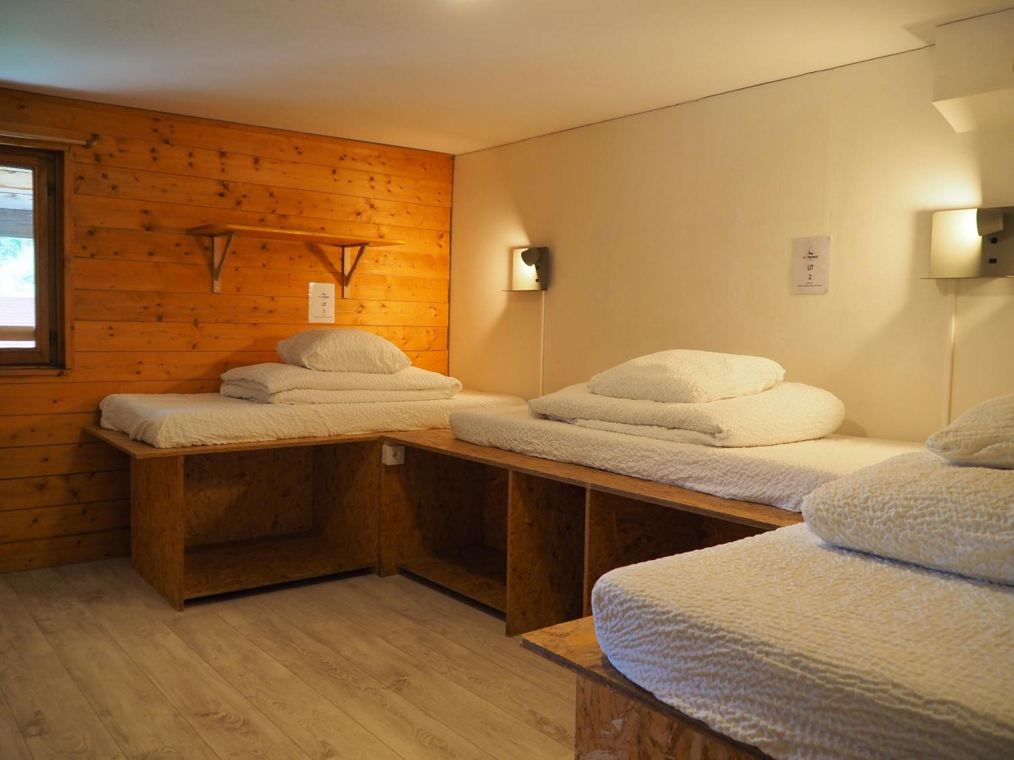 Auberge De Jeunesse Hi La Clusaz Buitenkant foto