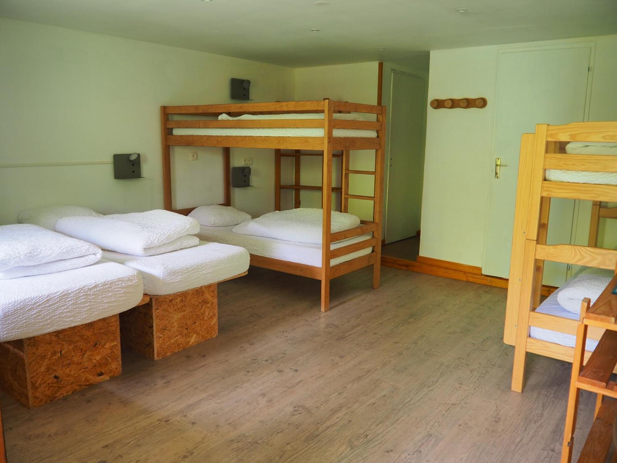 Auberge De Jeunesse Hi La Clusaz Buitenkant foto