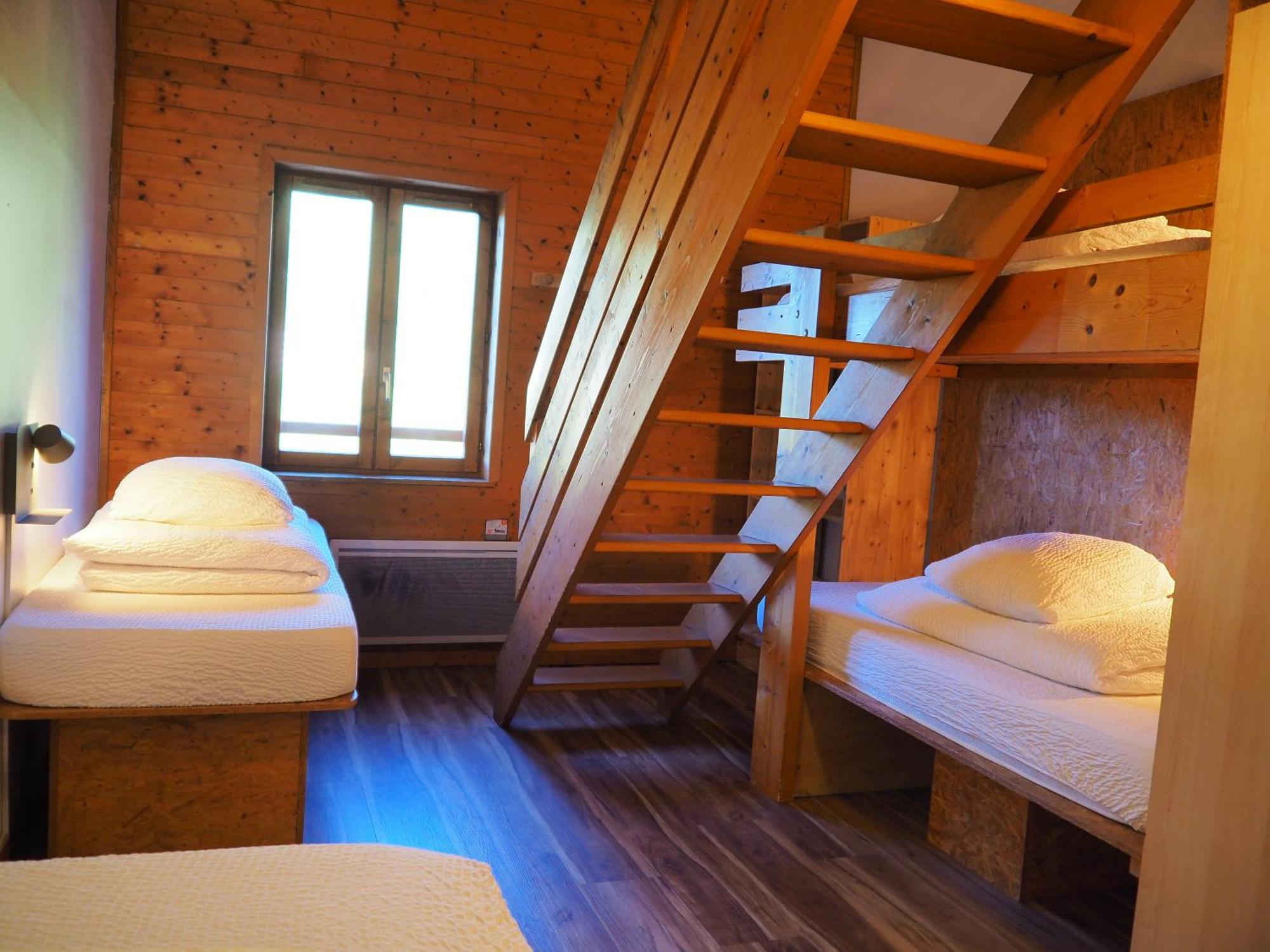 Auberge De Jeunesse Hi La Clusaz Buitenkant foto