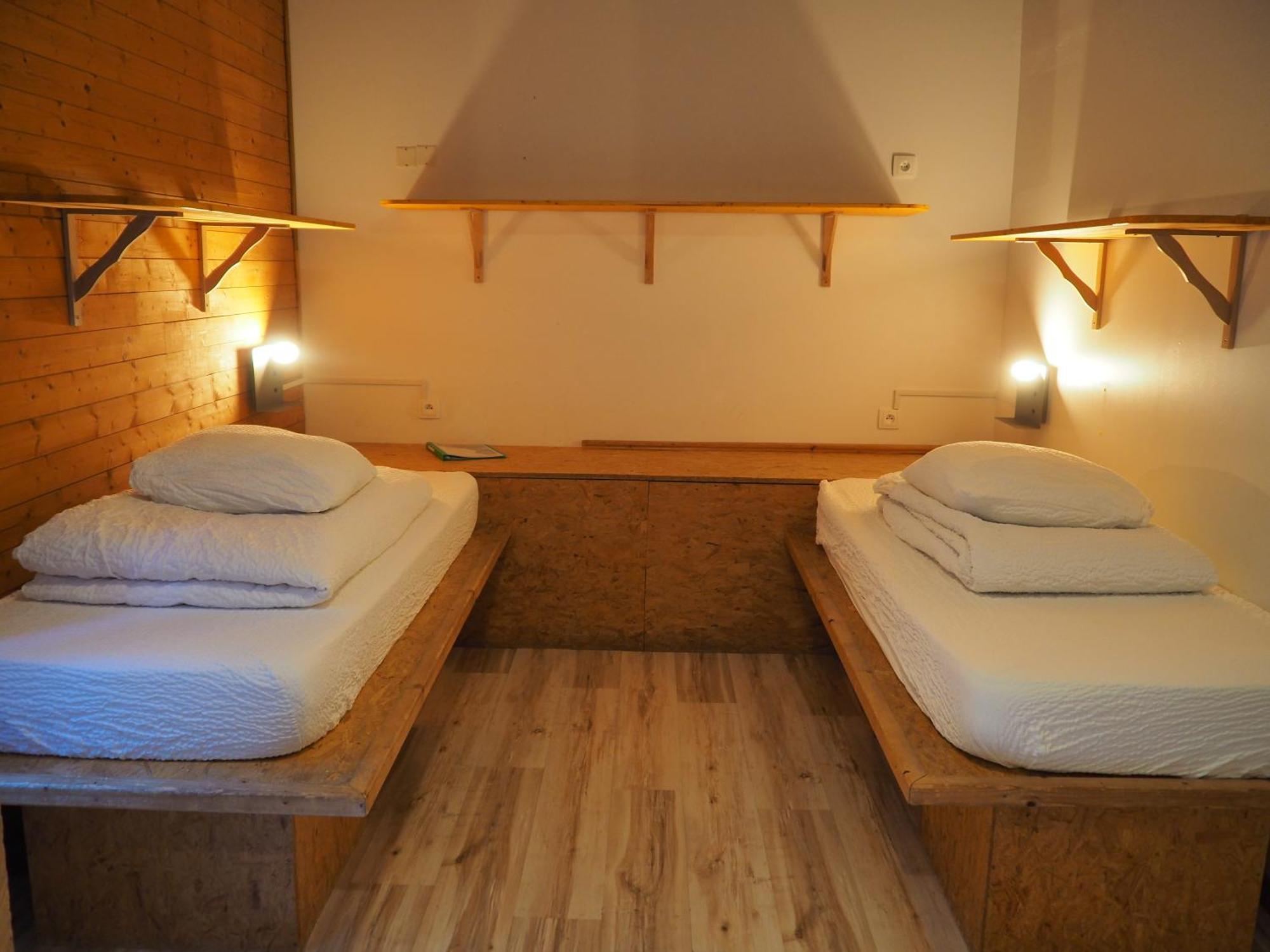 Auberge De Jeunesse Hi La Clusaz Buitenkant foto